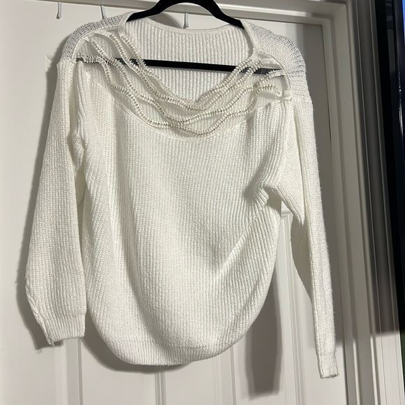 Sweater - Picture 1 of 2